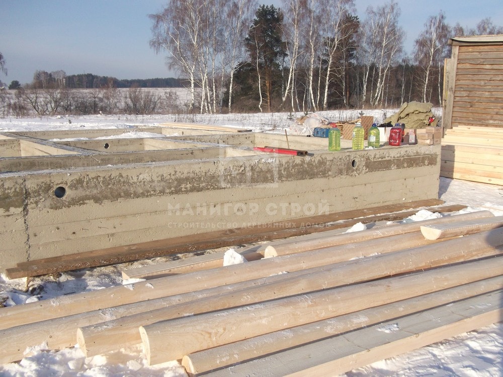 Фундамент при строительстве зимой
