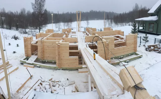 Изображение статьи - Полным ходом идет строительство дома из профилированного бруса в Ленинградской области